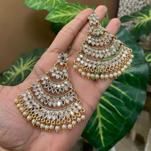 Golden kundan earrings