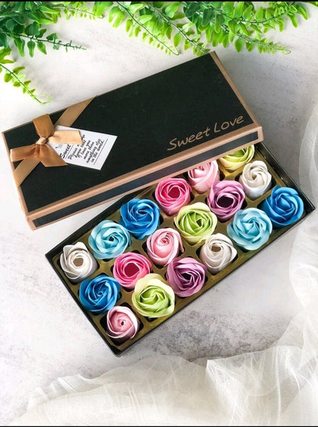 Bath Soap Rose Flower Floral Scented Rose Soap Petals Body Soap in Gift Box for Valentine's Day Anniversary Birthday Mothers Day Gifts, Gift for Her (18 Pcs/Box MultiColour)