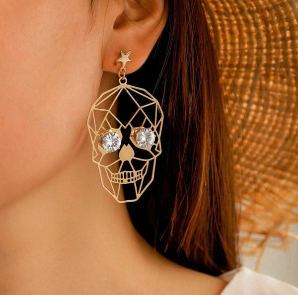 Hollow out skull earrings